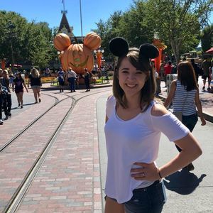 Meet your Posher, April